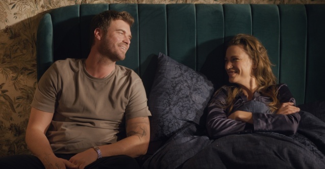 Aslan ve Devin eski aşk dolu günlerine dönüyor