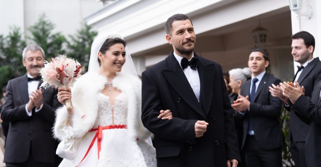 Mete zor bir karar vemek zorunda!