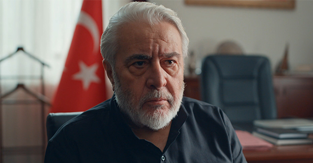 Uğur Yücel  Sandık Kokusu'nda