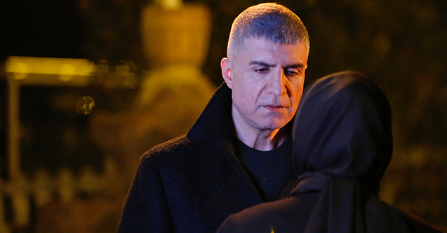 Zeynep, Cüneyd’in karanlık yüzüyle tanışır!