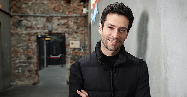 İçinde başkaldırı olan hikayeleri seviyorum