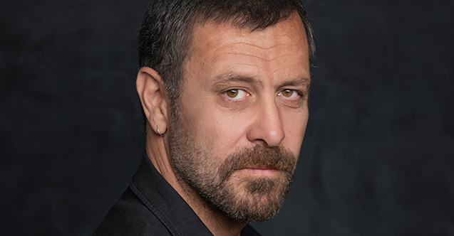 Nejat İşler’den yeni roman!