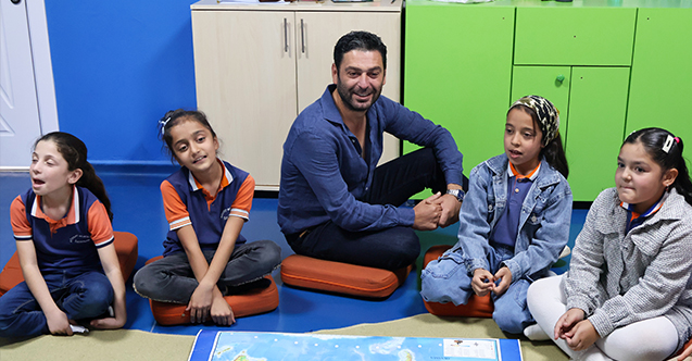 Ozan Akbaba Midyat'ta çocuklarla buluştu