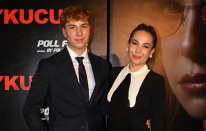 Barış Falay’a Uykucu'nun galasında aile desteği