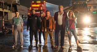 "Kim Bu Aile?" filminden kareler paylaşıldı