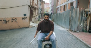 Veliaht'tan ilk kareler