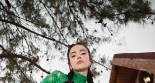 Özge Gürel'den birbirinden çarpıcı kareler!