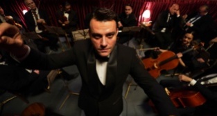 “Bir Cumhuriyet Şarkısı” filminden ilk kareler!