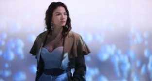 Dünyayla Benim Aramda’nın 3. bölümünden kareler paylaşıldı!