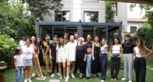 Kirli Sepeti'nin okuma provasından kareler paylaşıldı