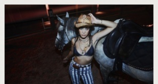 Hazal Subaşı'dan çarpıcı kareler!