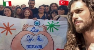 Can Yaman: "Size hep sarıldığımı bilin"