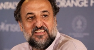 Özcan Alper, En İyi Yönetmen Ödülü'nü Şebnem Korur Fincancı’ya ithaf etti