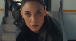 Disney Plus'ın 'Cansu Dere'li reklamı yayında!