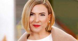 Şebnem Dönmez: “Babam oto tamircisiydi“