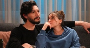 Cemre Baysel ve İlhan Şen’i buluşturan Aşk Filmi’nin afişi ve fragmanı yayınlandı