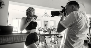 2022 Pirelli Takvimi’nden kamera arkası görüntüler 