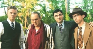 Tom Hardy'li Capone filminden ilk fragman