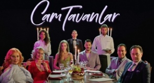 "Cam Tavanlar"dan hareketli bir afiş geldi
