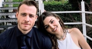 Kerem Bursin'den Hande'ye iltifat