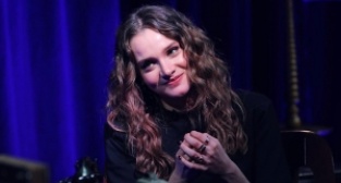 Miray Daner'den Sezen Aksu şarkısı