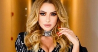 Hadise'den mutluluk dansı