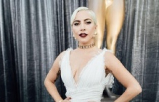 MTV Video Müzik Ödülleri'nde sahne Lady Gaga'nın