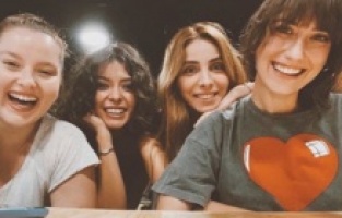 Şimdiden çok eğleniyorlar