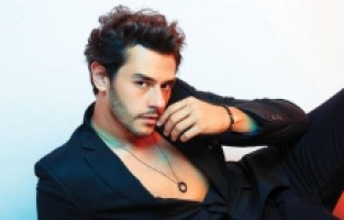 Ünlü isimlerle aynı filmde rol alacak!