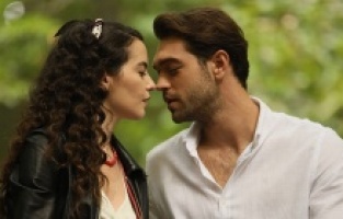 Ayşen ve Ateş arasında aşk bacayı saracak mı?