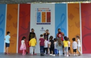 “İstanbul’da Bir Sonbahar Kabaresi” devam Ediyor