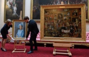 Buckingham eserleri halkla buluşuyor