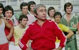 'Badi Ekrem'in eşofmanı hangi ünlüde?