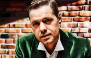 Müzisyen Engin Nurşani hayatını kaybetti