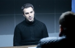 Akrep'te Aras tutuklanıyor