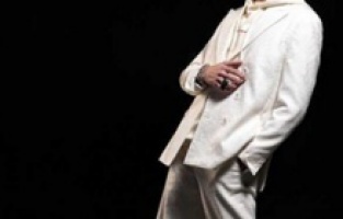 Fikri Karayel'den "Bitmezse Kış" yayında