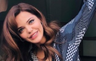 "Yılın En İyi Kadın Dizi Oyuncusu" seçildi!