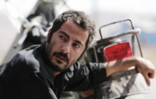 Vahid Jalilvand imzalı "Tarihsiz, İmzasız" bu akşam TRT 2'de