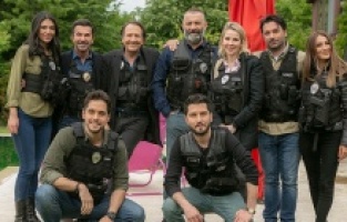 "Arka Sokaklar" sezon finali ile ekrana geliyor