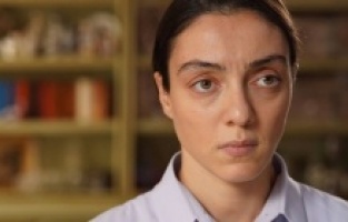 Gülben, "Kırmızı Oda"da