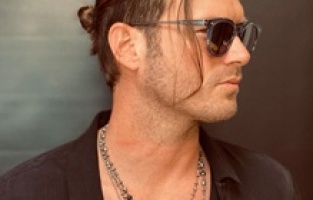 Kıvanç Tatlıtuğ yeni bir reklam anlaşmasına imza attı