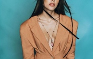 "Bu dünyanın virüsleri biziz"