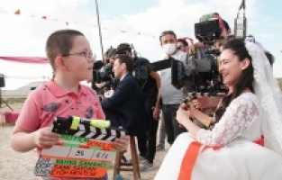 Gönül Dağı oyuncuları kamera arkasında