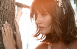 "Elkızı" yayınlanan ilk tanıtımıyla ilgi gördü