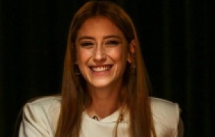 İlk konuk Hazal Kaya oldu!