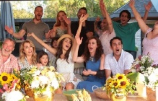 "Sen Çal Kapımı" gündem oldu