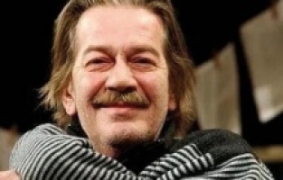 Merhum Ferhan Şensoy'un büstü açıldı!