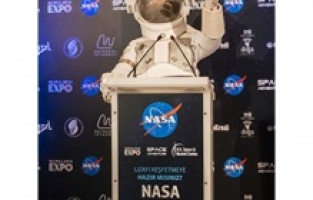 NASA Uzay Sergisi kapılarını açtı