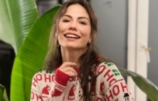 Demet Özdemir'den ilk 2022 kareleri