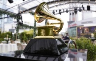 Grammy Ödül Töreni Covid-19 nedeniyle ertelendi